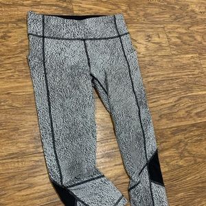 LULULEMON LEGGINGS